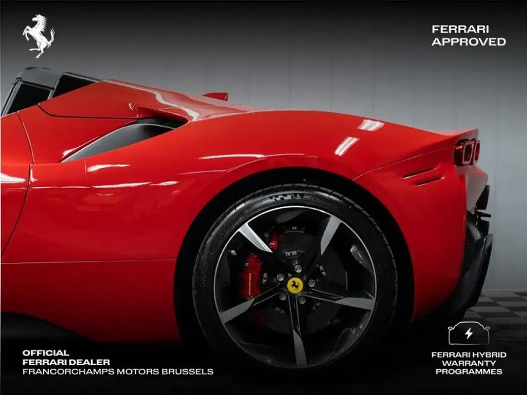 Ferrari SF90 Spider - Thumbnail 12