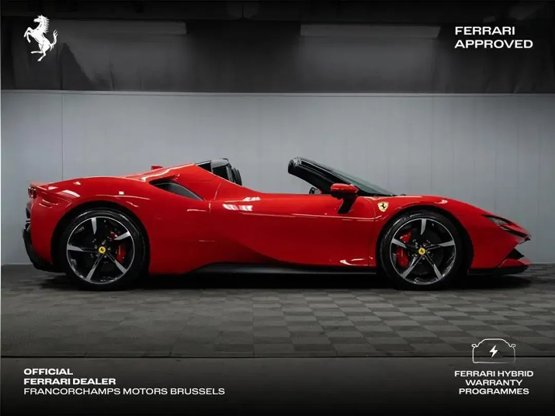 Ferrari SF90 Spider - Thumbnail 8