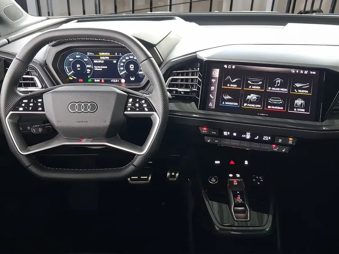 Audi Q4 e-tron 40 Matrix LED S line - Thumbnail 7