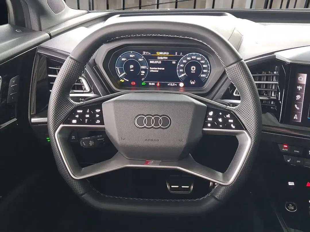 Audi Q4 e-tron 40 Matrix LED S line - Thumbnail 8