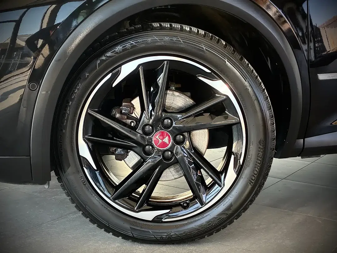 DS Automobiles DS 7 Crossback - Thumbnail 8