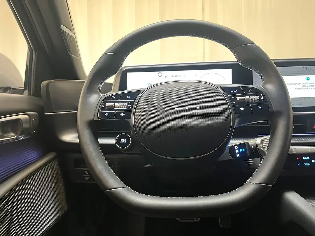 Hyundai IONIQ 6 - Thumbnail 10