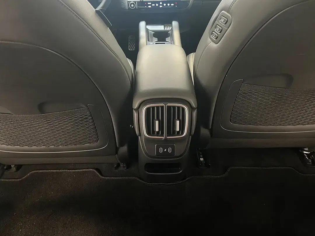 Hyundai IONIQ 6 - foto 15
