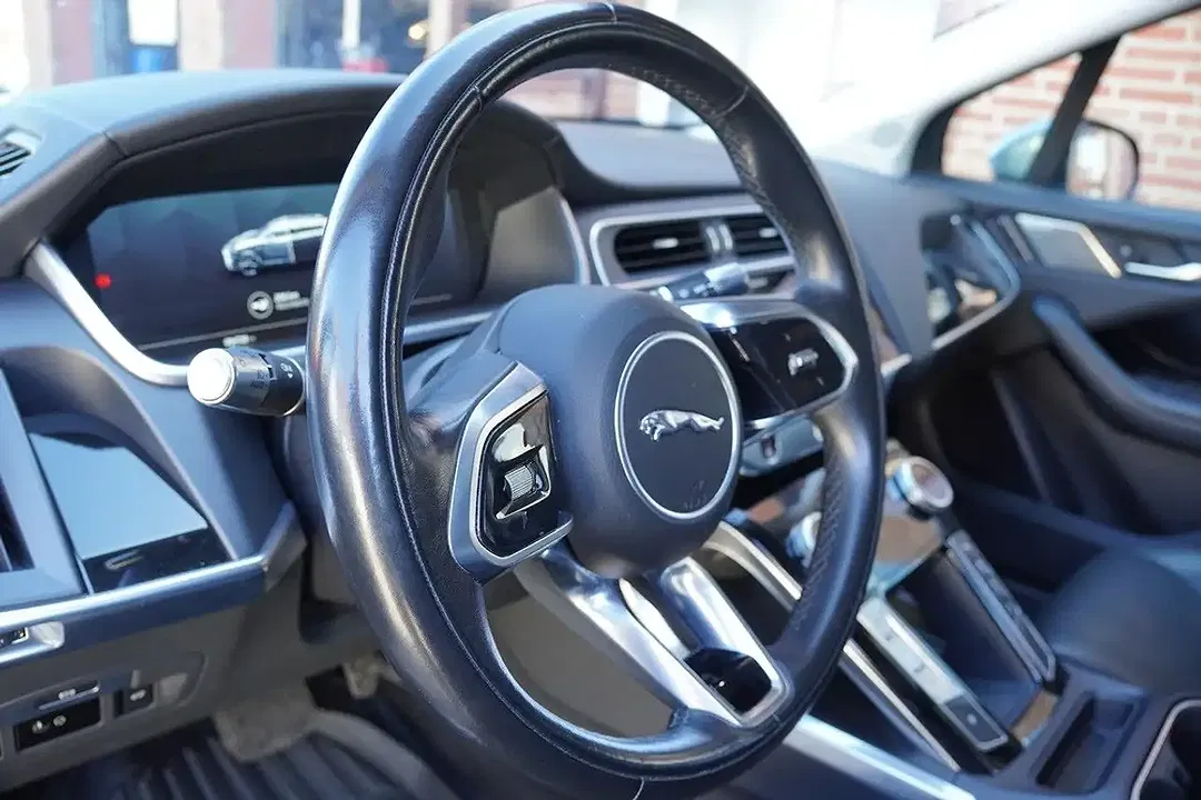 Jaguar I-Pace EV 4x4 SE - Thumbnail 10