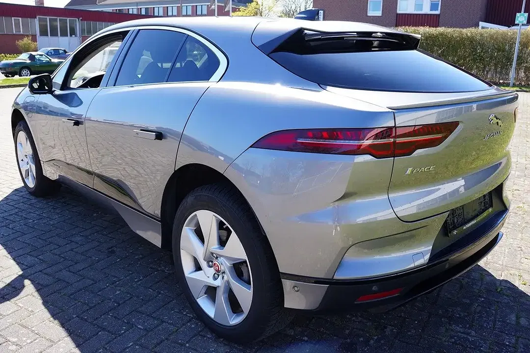 Jaguar I-Pace EV 4x4 SE - Thumbnail 4