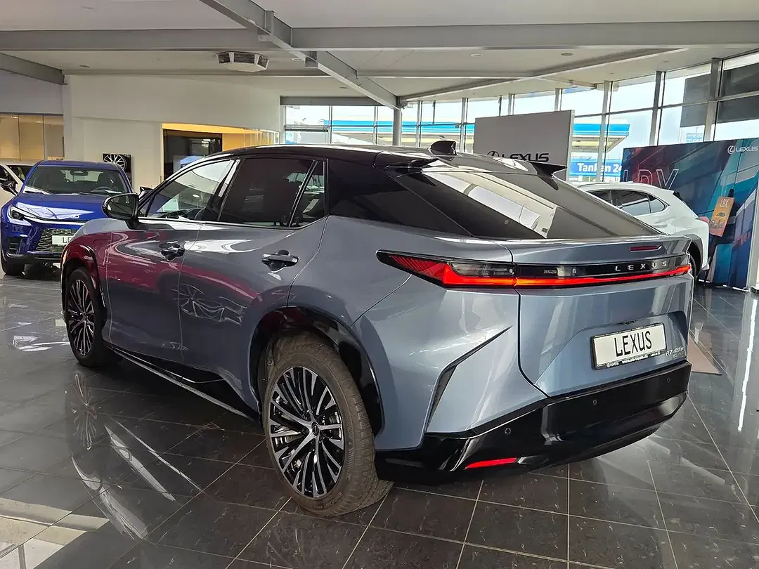 Lexus RZ DIRECT4 Launch Edition - Thumbnail 4