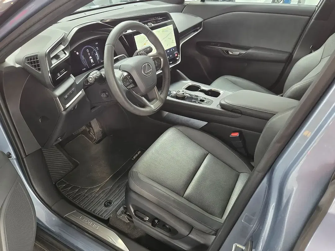 Lexus RZ DIRECT4 Launch Edition - Thumbnail 6