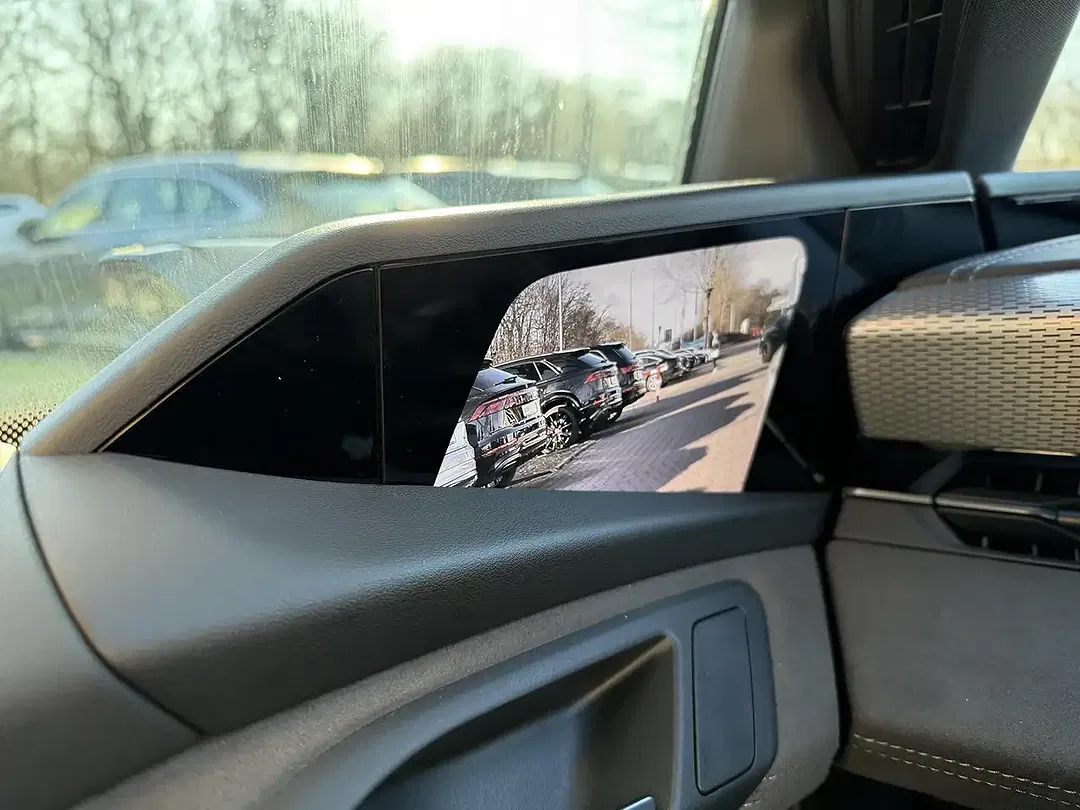 Audi S6 e-tron Avant - Thumbnail 12