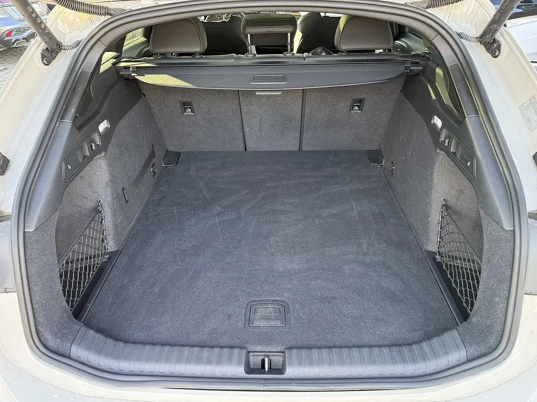 Audi S6 e-tron Avant - Thumbnail 6