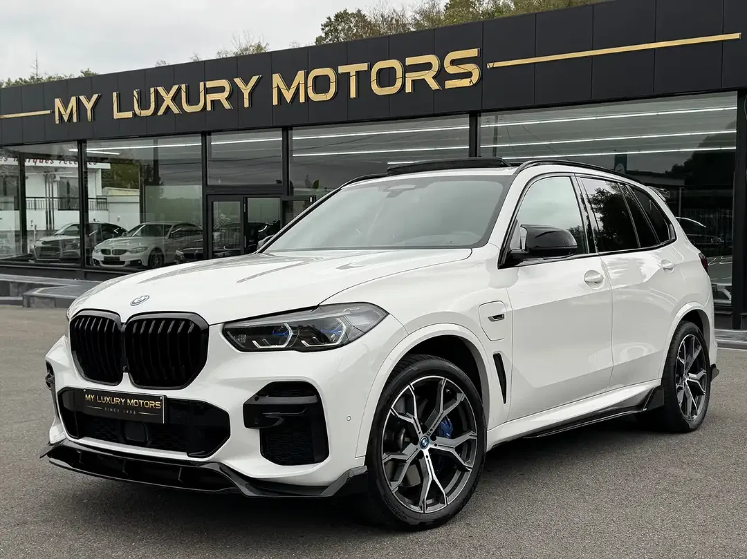 BMW X5 3.0 xDrive M - Thumbnail 1