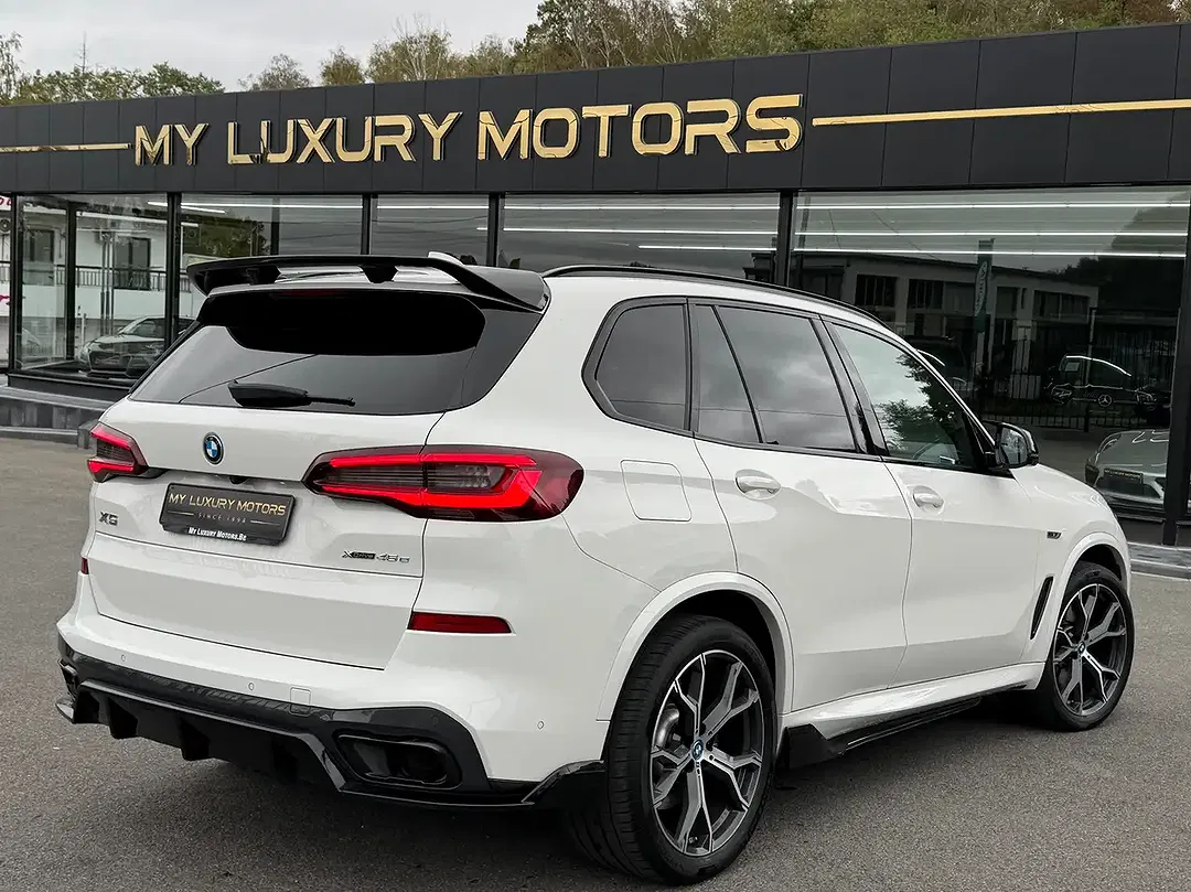 BMW X5 3.0 xDrive M - Thumbnail 2