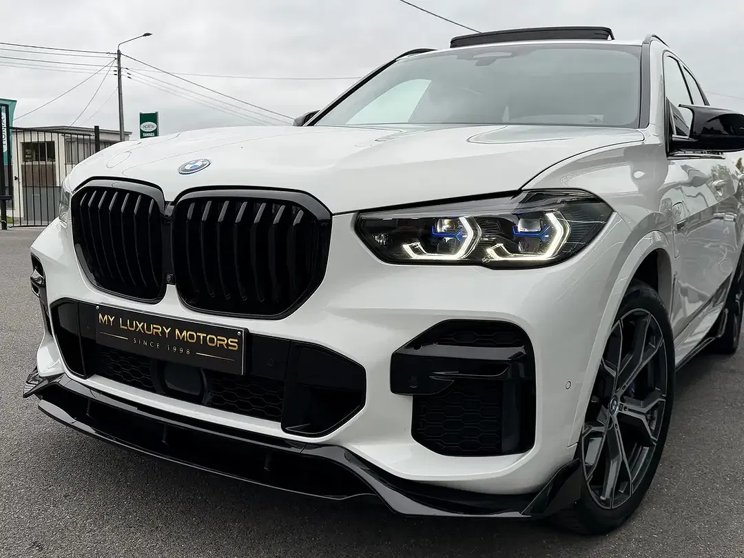 BMW X5 3.0 xDrive M - Thumbnail 9