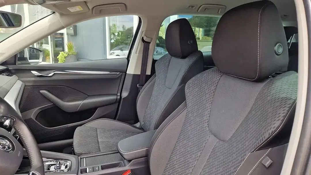 Skoda Octavia 2.0 TDI DSG Combi Premium - Thumbnail 13