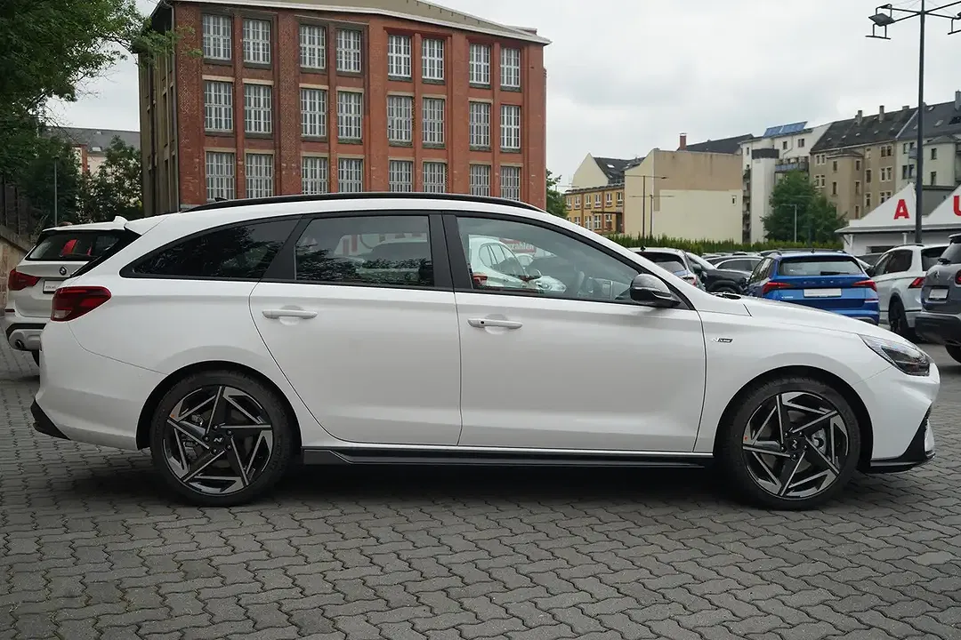 Hyundai i30 1.6 T-GDI AUT N Line cw - Thumbnail 5