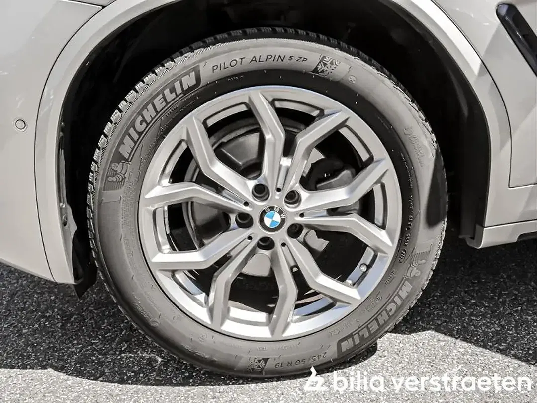 BMW X4 xDrive M Sport - Thumbnail 9