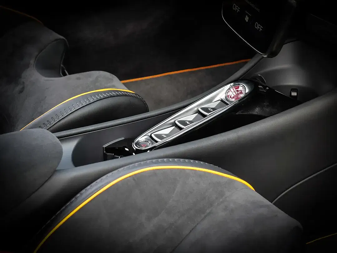 McLaren Artura Performance - foto 15