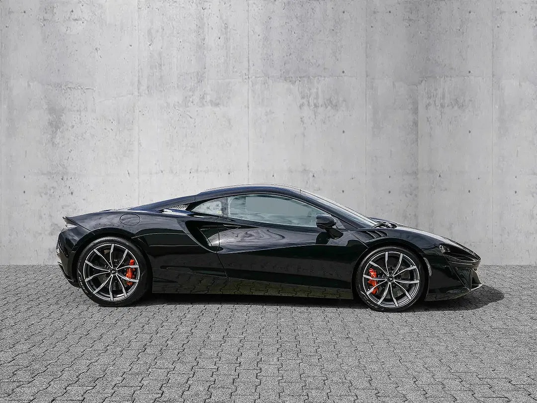 McLaren Artura Performance - foto 2