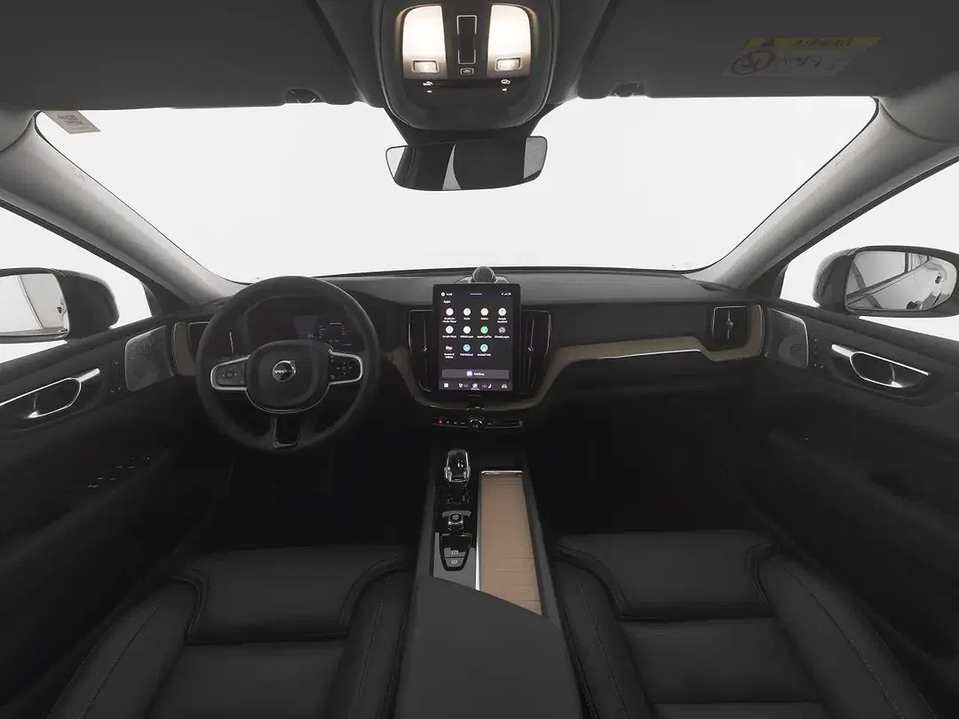 Volvo XC60 B5 AWD Ultra Dark - Thumbnail 3
