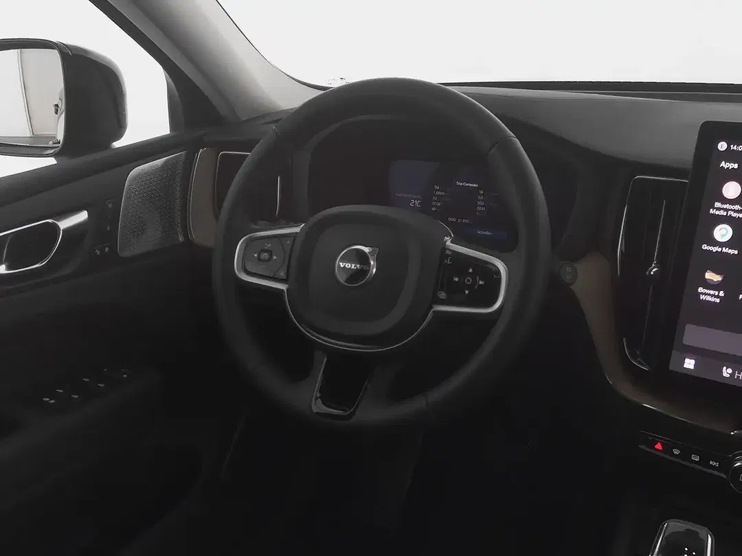 Volvo XC60 B5 AWD Ultra Dark - Thumbnail 4