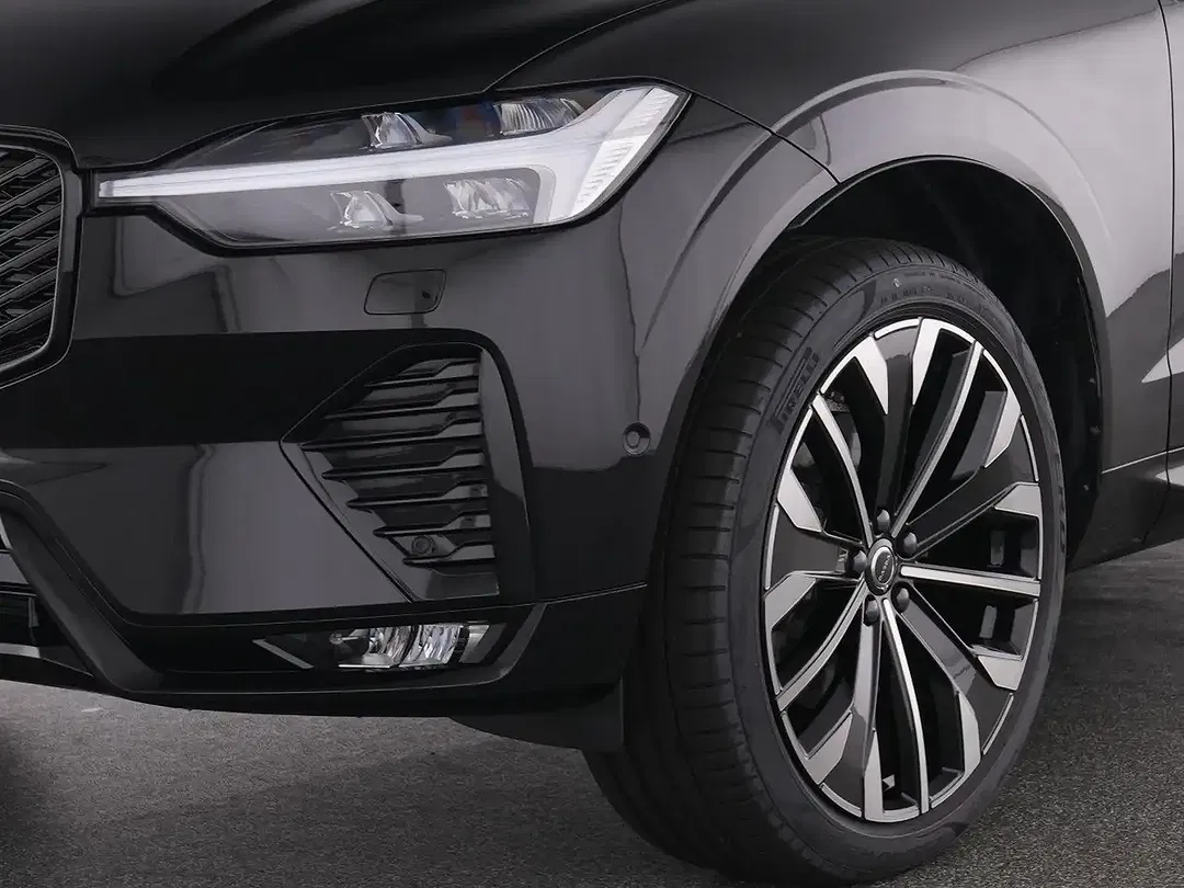 Volvo XC60 B5 AWD Ultra Dark - Thumbnail 8