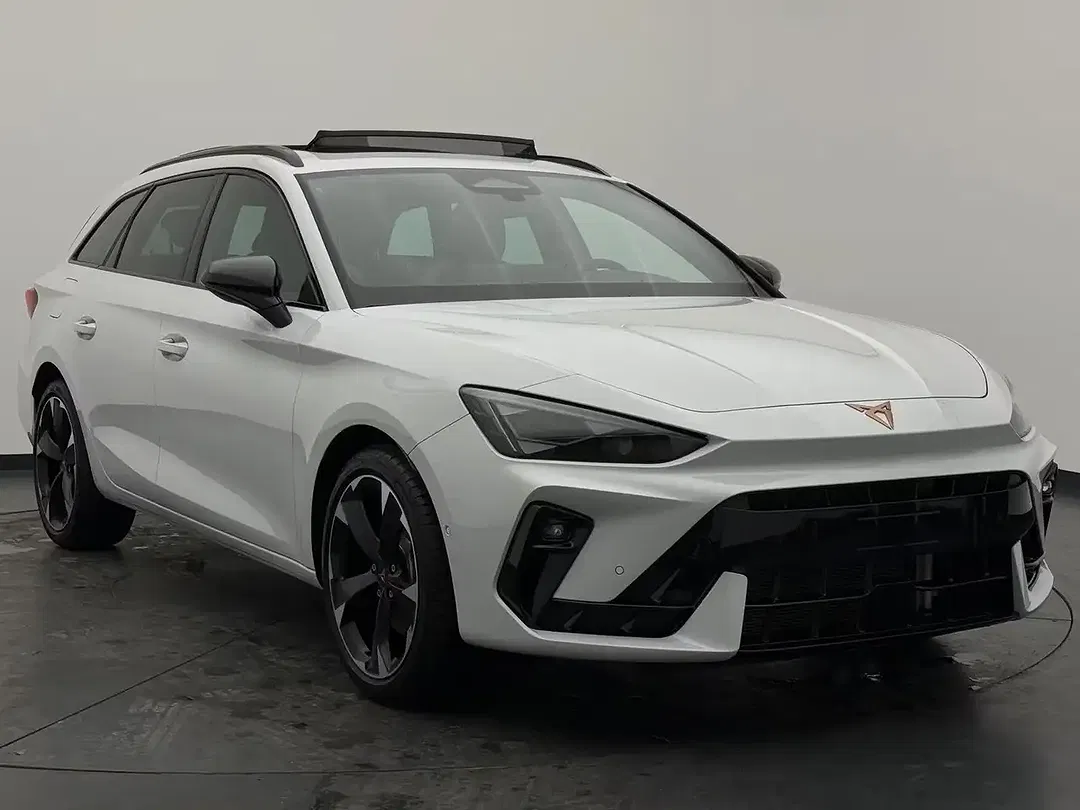 CUPRA Leon 1.5 eTSI DSG Matrix LED Sportstourer - Thumbnail 3