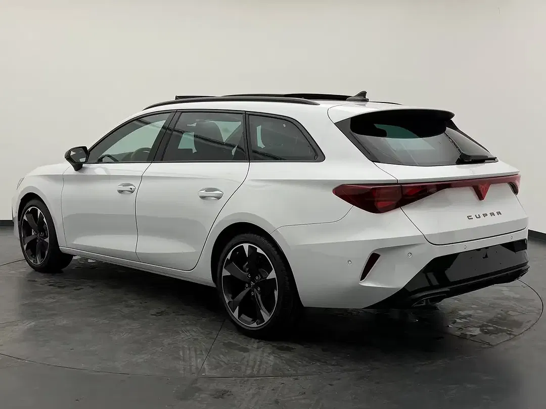 CUPRA Leon 1.5 eTSI DSG Matrix LED Sportstourer - Thumbnail 7