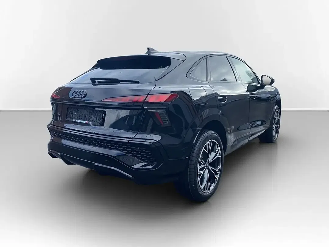 Audi Q3 TFSI S tronic Matrix LED Sportback S line - Thumbnail 4