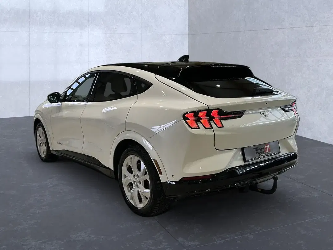 Ford Mustang 4x4 - Thumbnail 3