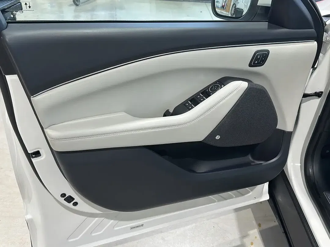 Ford Mustang 4x4 - Thumbnail 7