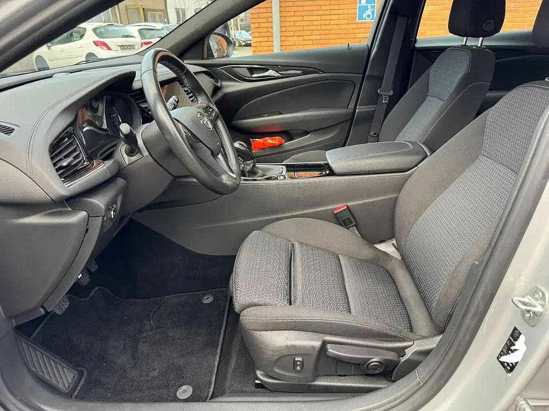 Opel Insignia Elegance - foto 15