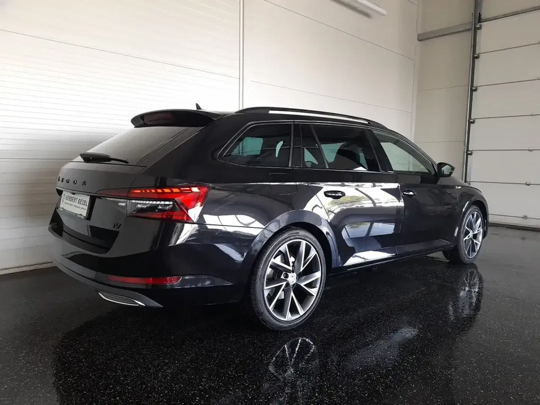 Skoda Superb PHEV DSG Sportline - Thumbnail 2