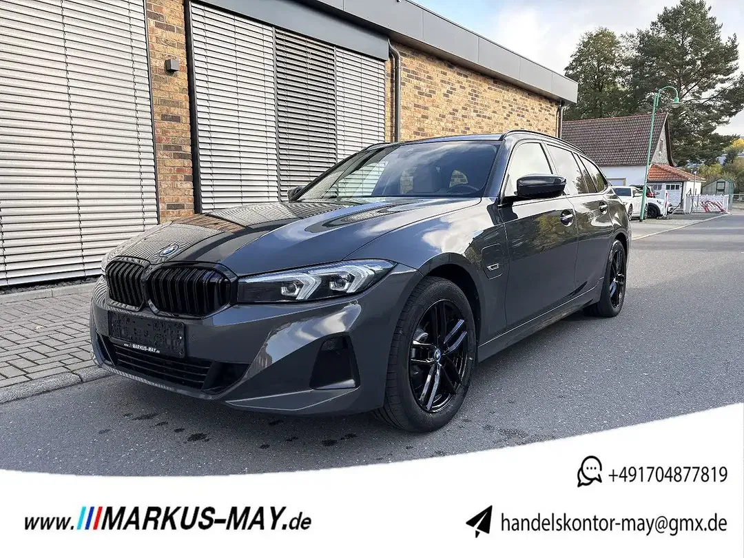 BMW 330 Touring - Thumbnail 1