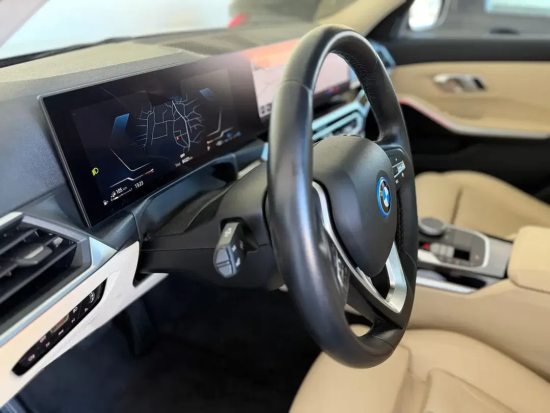 BMW 330 Touring - Thumbnail 16