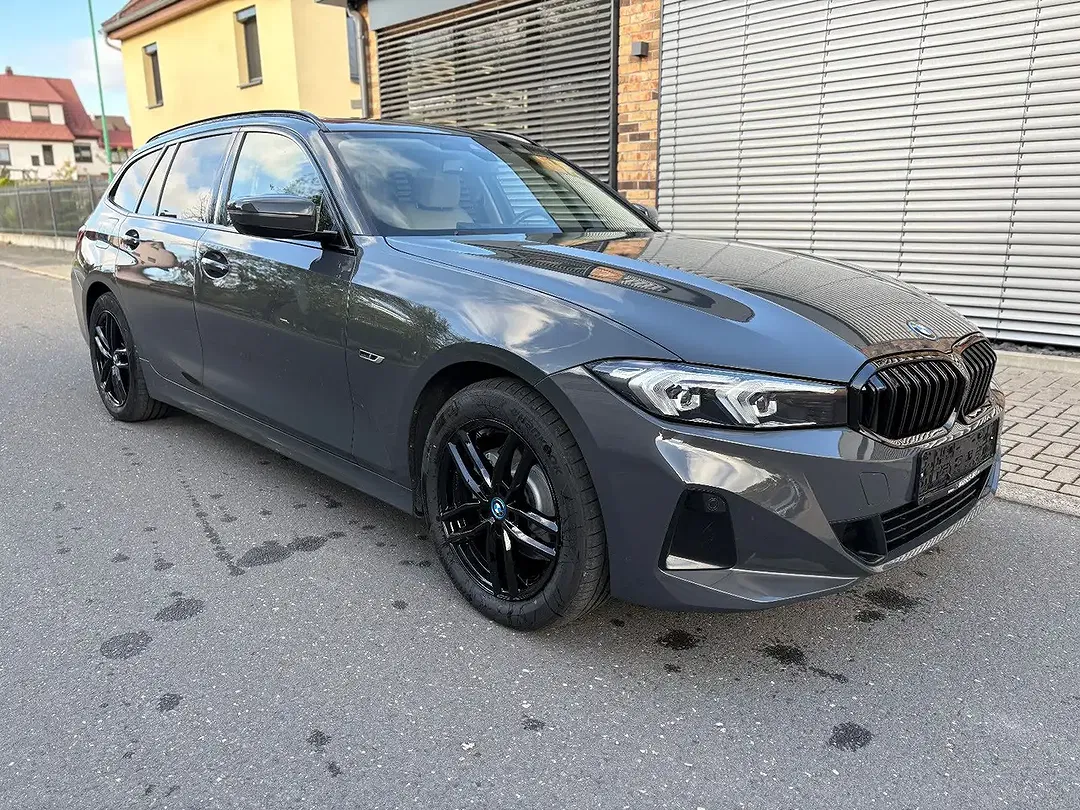 BMW 330 Touring - Thumbnail 7