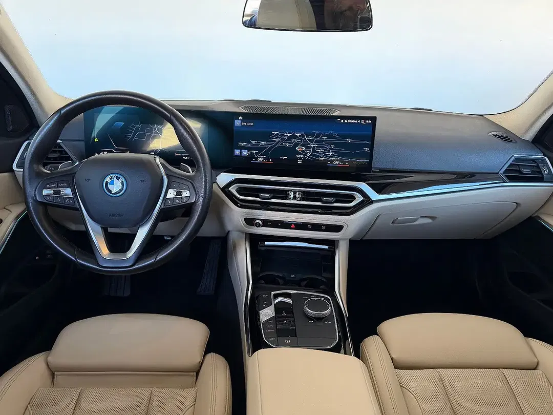 BMW 330 Touring - Thumbnail 8