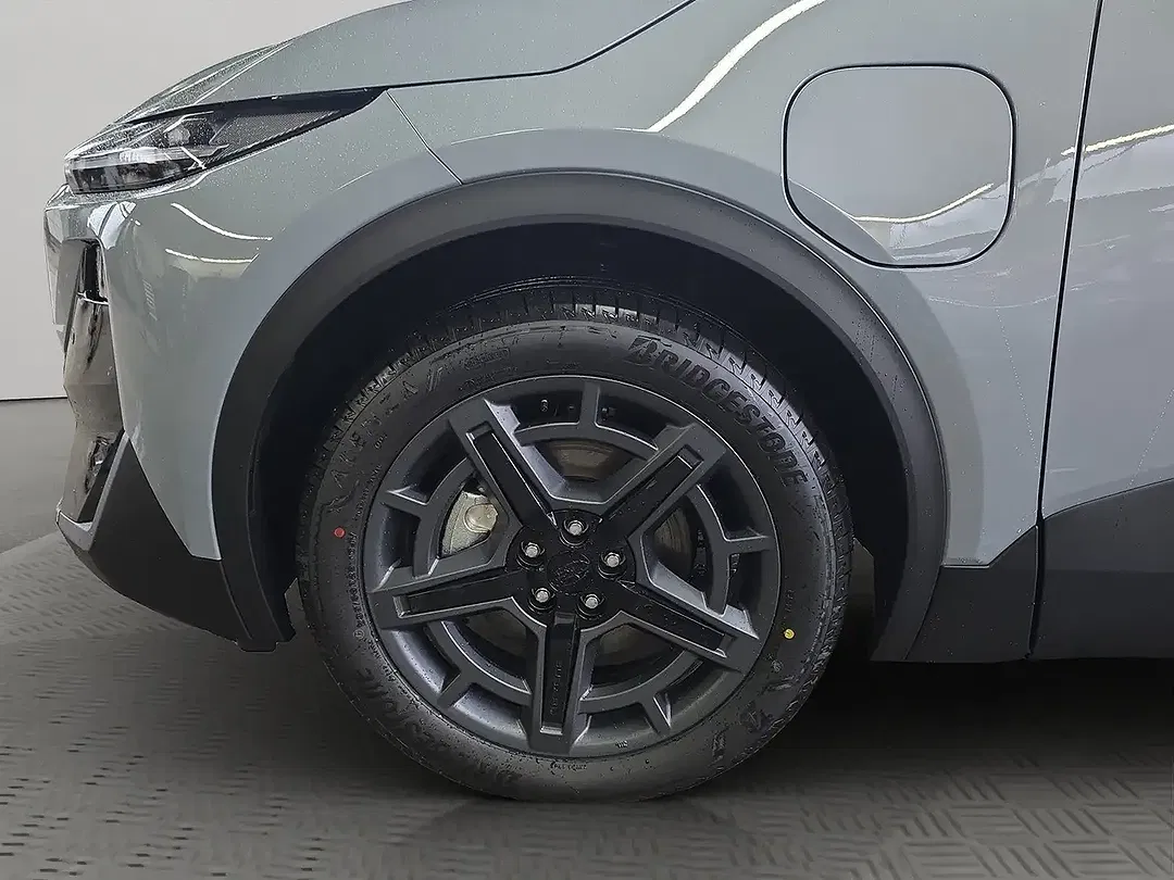 Subaru Uncharted AWD Platinum - Thumbnail 23