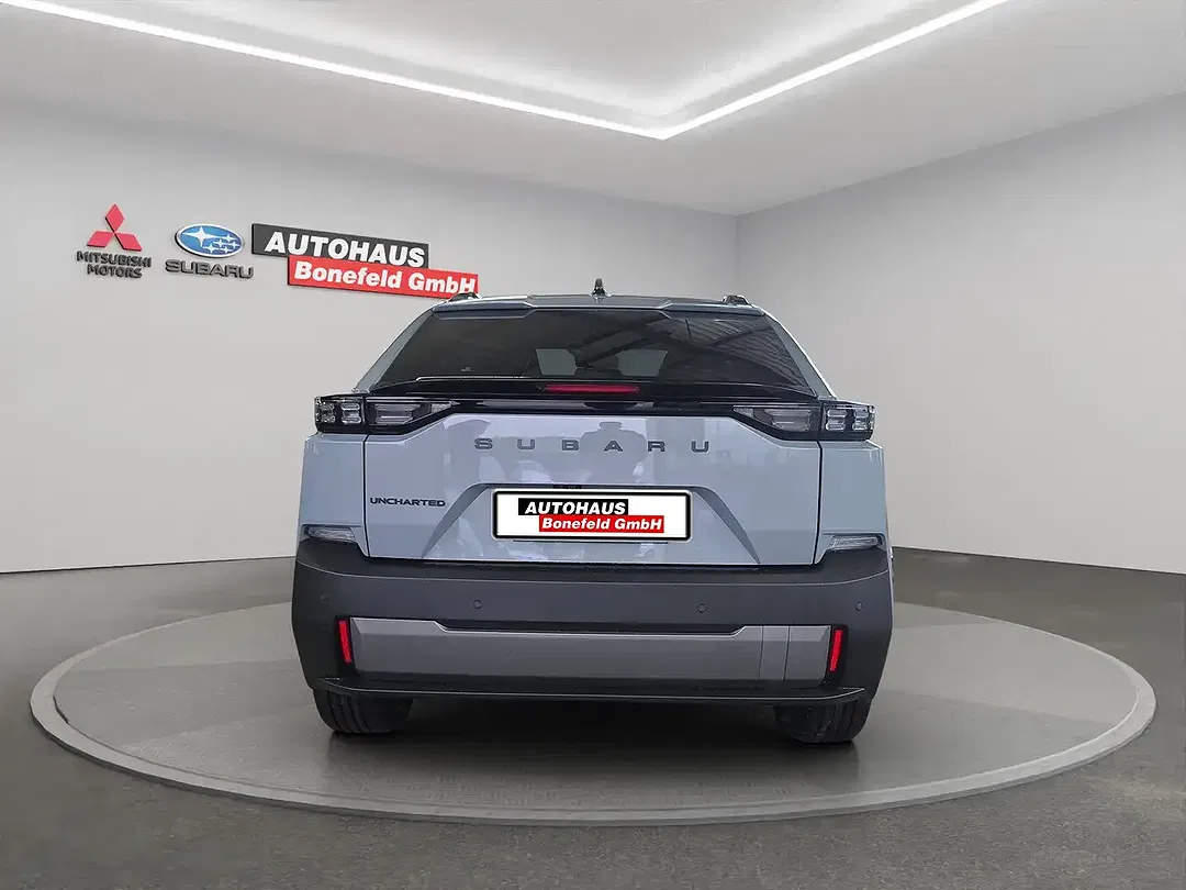 Subaru Uncharted AWD Platinum - Thumbnail 5