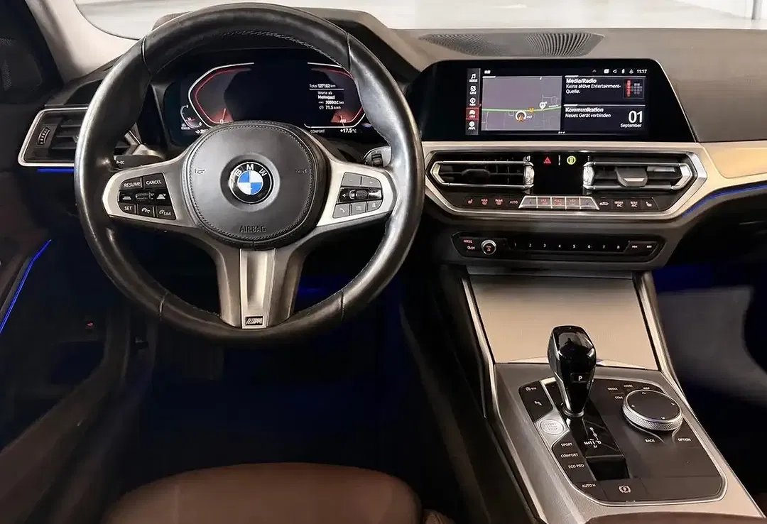 BMW 320 xDrive Sport Line - Thumbnail 12
