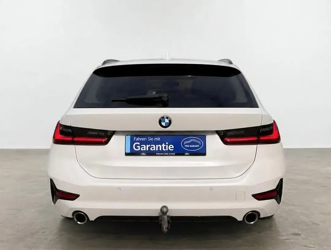 BMW 320 xDrive Sport Line - Thumbnail 4