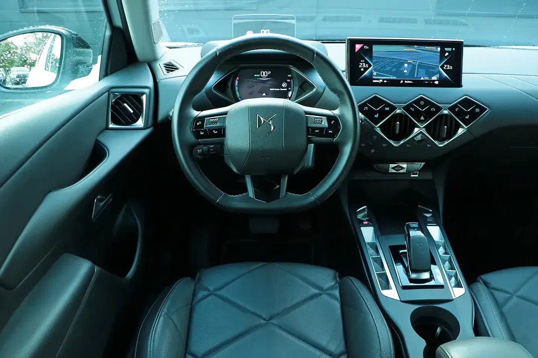 DS Automobiles DS 3 Crossback - Thumbnail 11