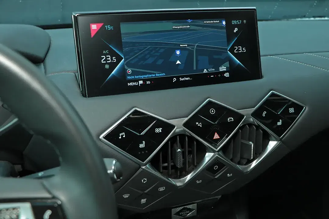 DS Automobiles DS 3 Crossback - Thumbnail 14