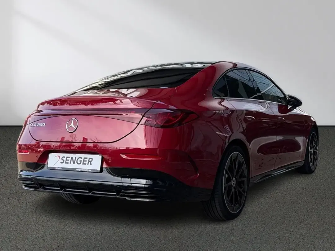 Mercedes-Benz CLA 200 AMG Night - Thumbnail 3