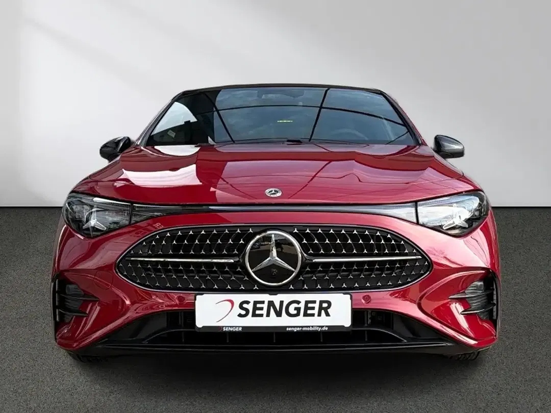 Mercedes-Benz CLA 200 AMG Night - Thumbnail 4