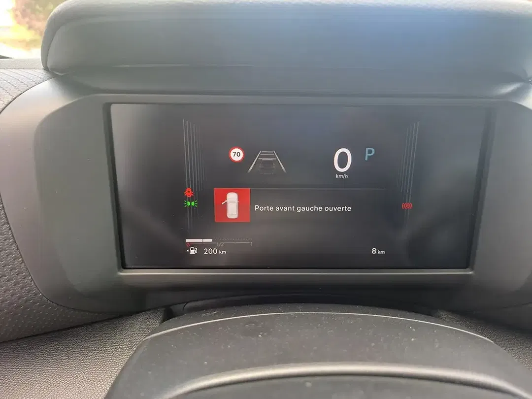 Citroen C4 EAT8 Hybrid Max - foto 15