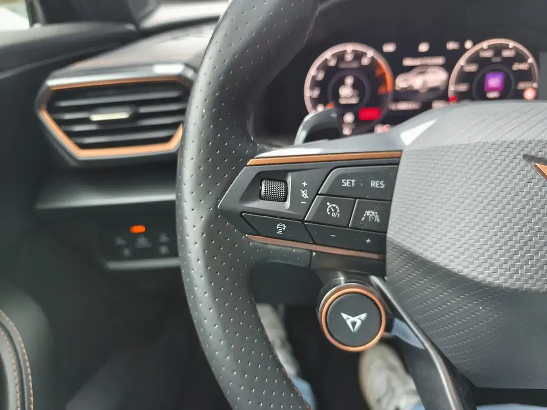 CUPRA Formentor 2.0 TSI DSG 4Drive VZ - Thumbnail 13