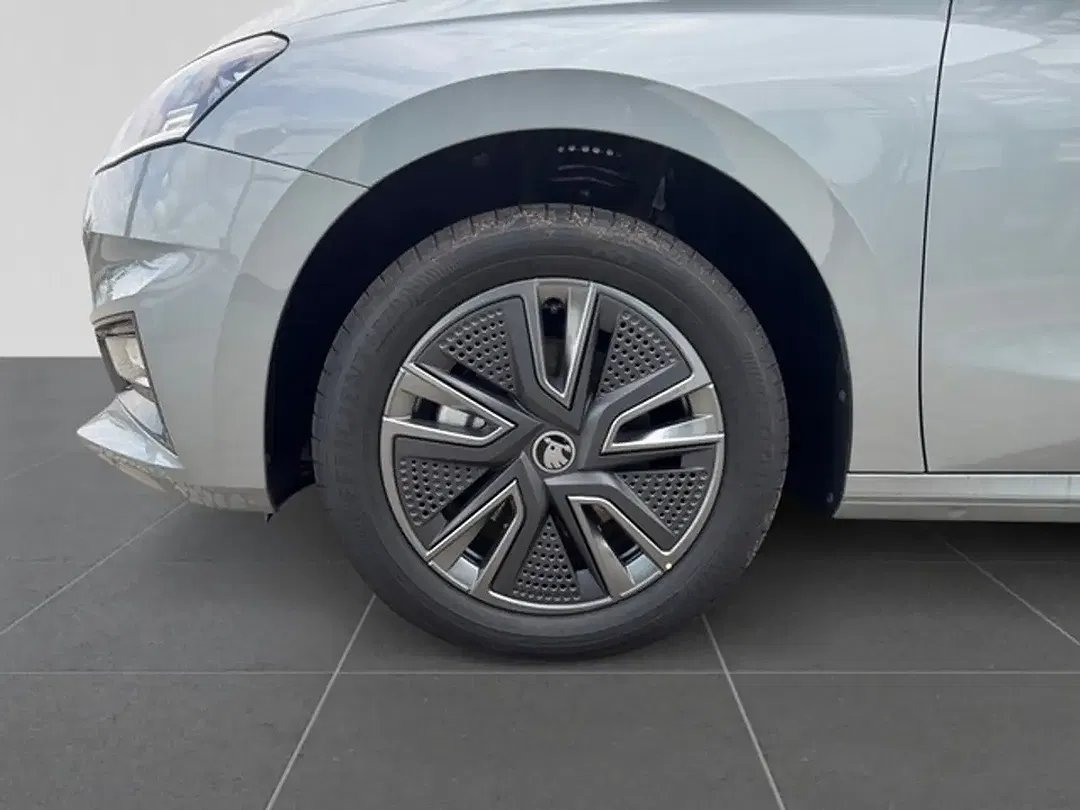 Skoda Fabia 1.0 TSI DSG - Thumbnail 8