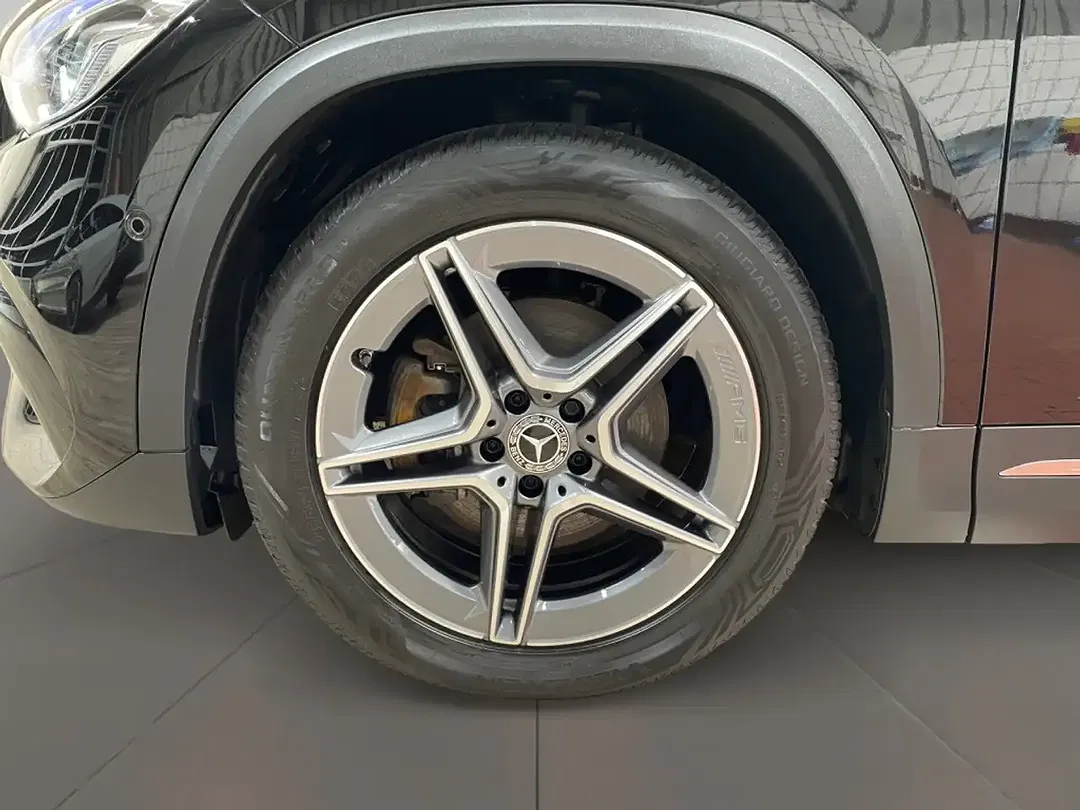 Mercedes-Benz GLA 220 4MATIC AMG MBUX - Thumbnail 11