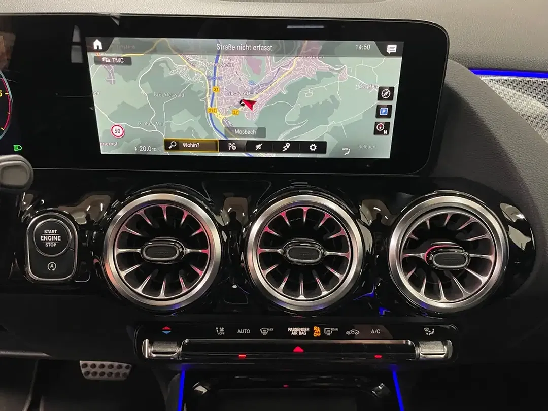 Mercedes-Benz GLA 220 4MATIC AMG MBUX - foto 14
