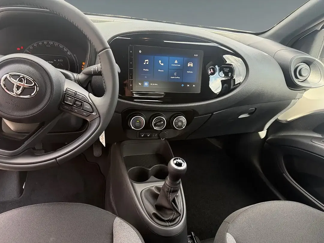 Toyota Aygo X Business Edition - Thumbnail 10