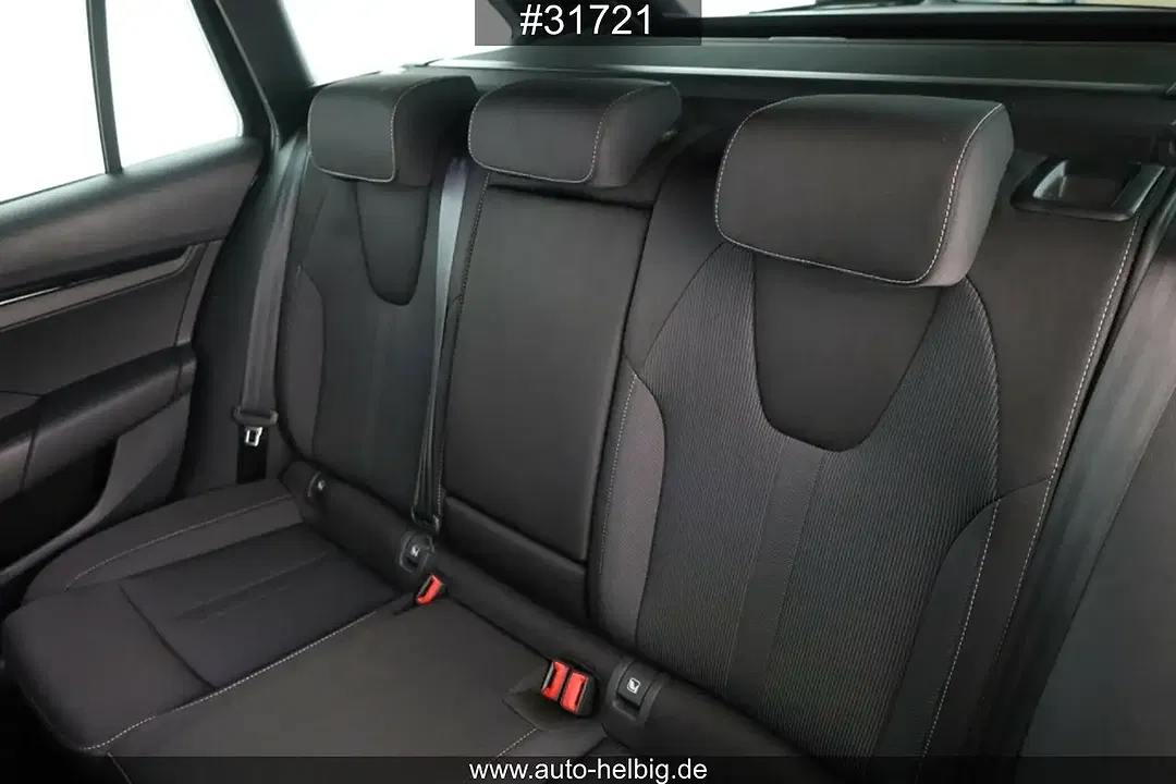 Skoda Octavia 2.0 TDI Combi Sportline - Thumbnail 12